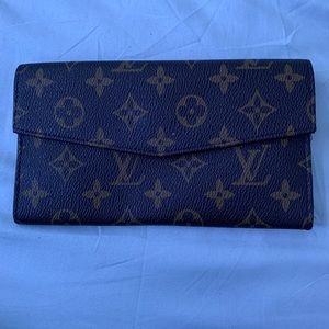 Louis Vuitton wallet!!